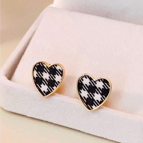 Jewelry - Houndstooth Clip-On Earrings